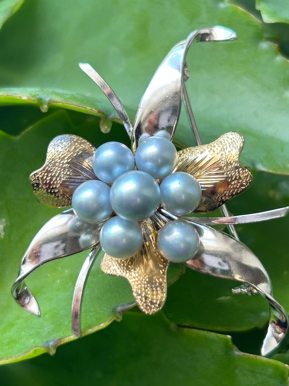 Vintage sterling silver 2tone Japan 5-6.50mm rare blue akoya Cultured Pearls pin